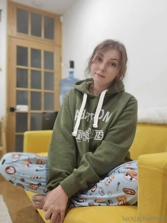 Luckicharmed Голи Изтичания OnlyFans Снимки 115