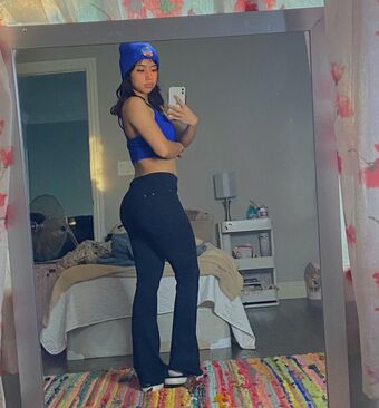 Luhhisa Голи Изтичания OnlyFans Снимки 16