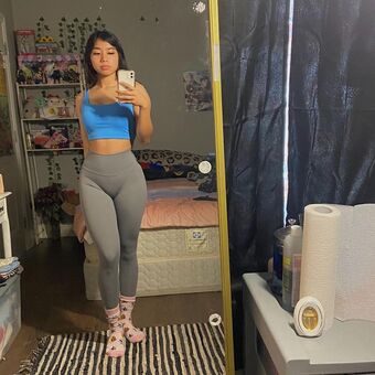 Luhhisa Голи Изтичания OnlyFans Снимки 18