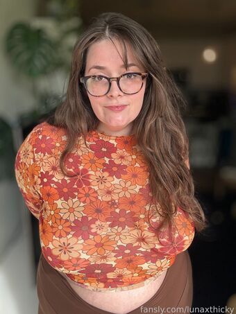 lunaxthicky