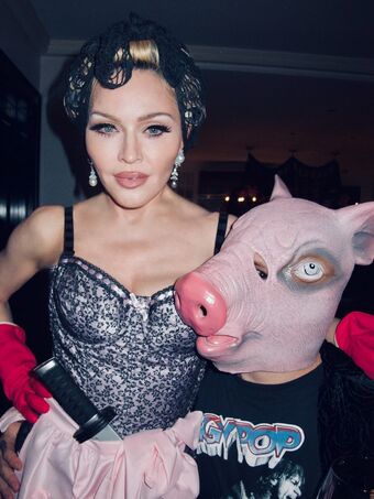 Madonna Голи Изтичания OnlyFans Снимки 97