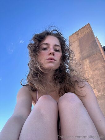 Maligoshi Голи Изтичания OnlyFans Снимки 1