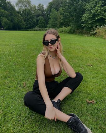 Margo Голи Изтичания OnlyFans Снимки 7