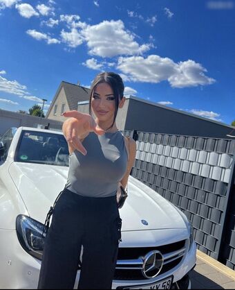 Mariam Голи Изтичания OnlyFans Снимки 2