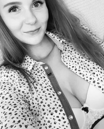 marinkaredhead Голи Изтичания OnlyFans Снимки 17