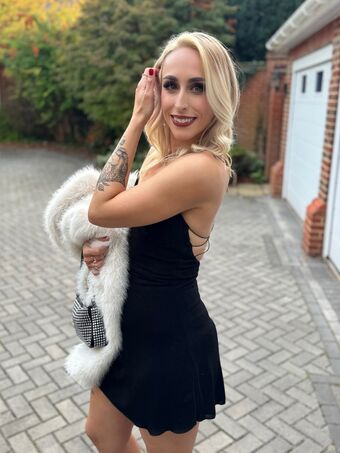 Marisa Rodriguez Singer Голи Изтичания OnlyFans Снимки 20