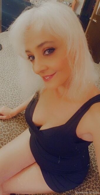 marvellee Голи Изтичания OnlyFans Снимки 3