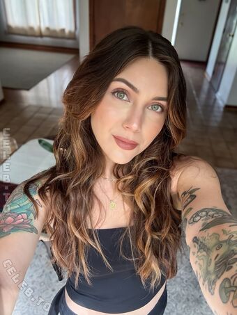 Marz Голи Изтичания OnlyFans Снимки 131