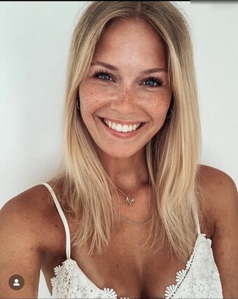 Melanie Kroll Голи Изтичания OnlyFans Снимки 73