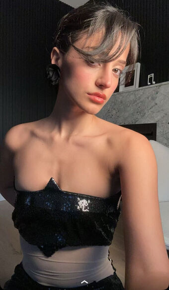 Melody Oz