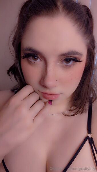 mgcaitybee Голи Изтичания OnlyFans Снимки 9