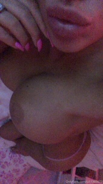 miini Голи Изтичания OnlyFans Снимки 21