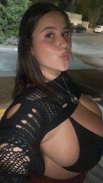 Mikaash Голи Изтичания OnlyFans Снимки 37