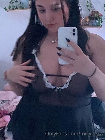 millypezza Голи Изтичания OnlyFans Снимки 20