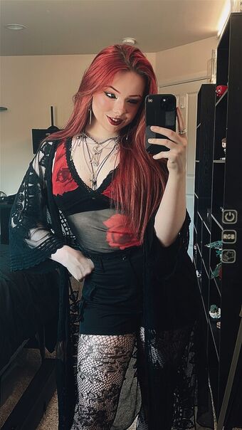 Miserrablee Голи Изтичания OnlyFans Снимки 11