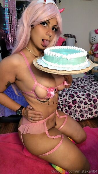 mistake404 Голи Изтичания OnlyFans Снимки 1