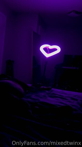 mixedtwinx Голи Изтичания OnlyFans Снимки 2