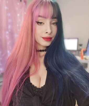 Mizzy Cyn Голи Изтичания OnlyFans Снимки 17