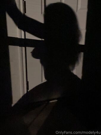 modely4u Голи Изтичания OnlyFans Снимки 3