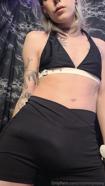 mommymoxy