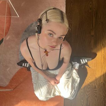 Morgan Lily Голи Изтичания OnlyFans Снимки 25