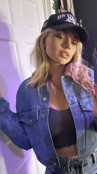 Natalie Alyn Lind