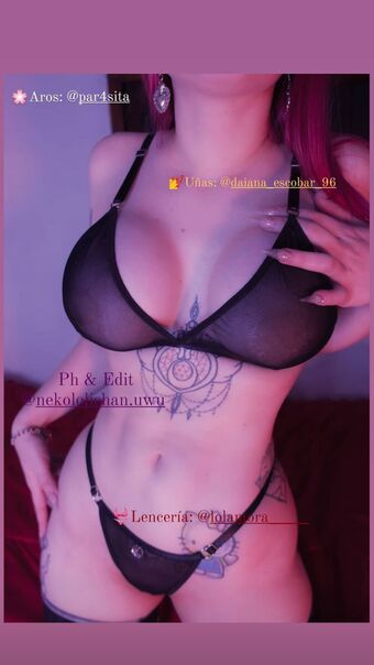 Nekolinachan Голи Изтичания OnlyFans Снимки 7