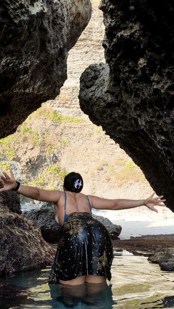 Ni Made Rusmi Голи Изтичания OnlyFans Снимки 6