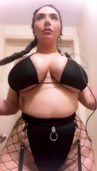 Nicky Nicole Голи Изтичания OnlyFans Снимки 10