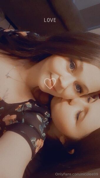 nicolee09