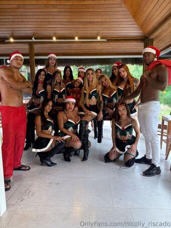 nicolly_riscado