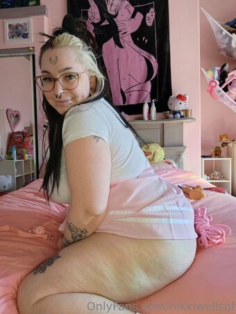 Nikkiwellsof Голи Изтичания OnlyFans Снимки 6