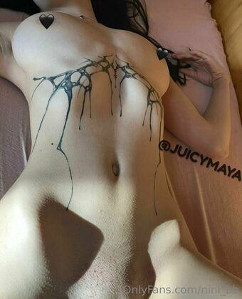 nini_bb Голи Изтичания OnlyFans Снимки 18