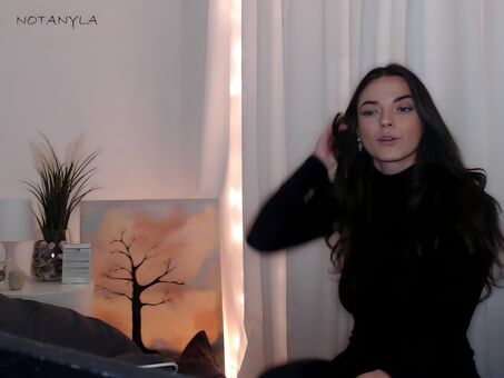 Notanyla Голи Изтичания OnlyFans Снимки 7