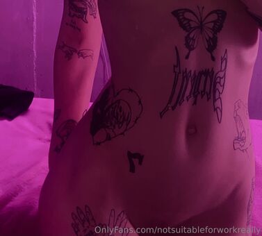 notsuitableforworkreally Голи Изтичания OnlyFans Снимки 7