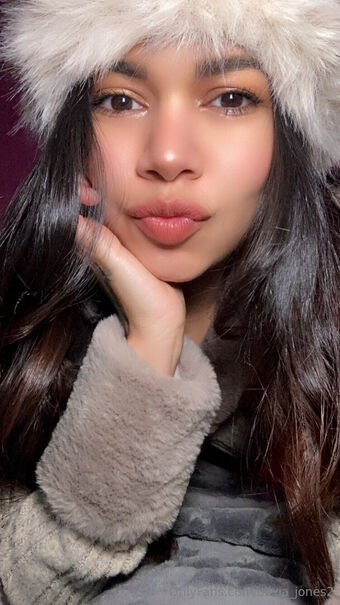 olivia_jones2