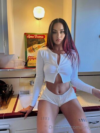 OnlyFina Голи Изтичания OnlyFans Снимки 18
