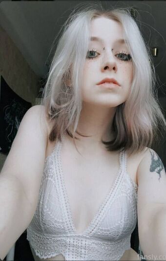 Opshi Голи Изтичания OnlyFans Снимки 5