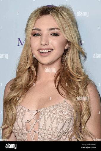 peytonlist Голи Изтичания OnlyFans Снимки 15