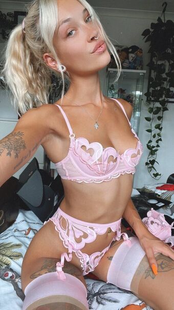 Phirose Голи Изтичания OnlyFans Снимки 17
