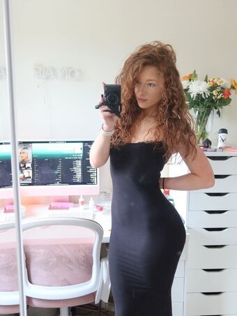 phoebeisginger