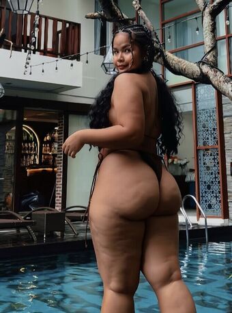 Praew Голи Изтичания OnlyFans Снимки 11