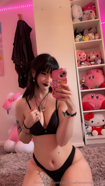 prettywhenpossessed Голи Изтичания OnlyFans Снимки 13