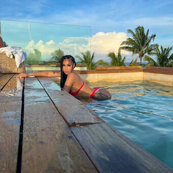 Queen Naija Голи Изтичания OnlyFans Снимки 9