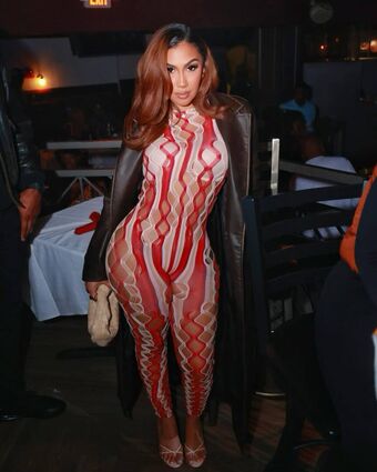 Queen Naija Голи Изтичания OnlyFans Снимки 17