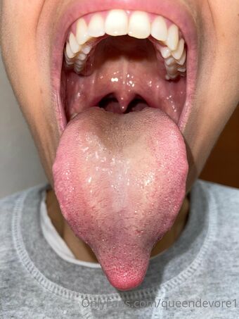 queendevore1