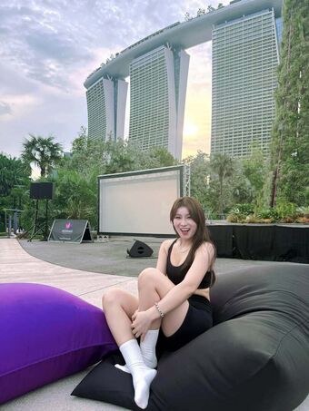 Rainie Голи Изтичания OnlyFans Снимки 6