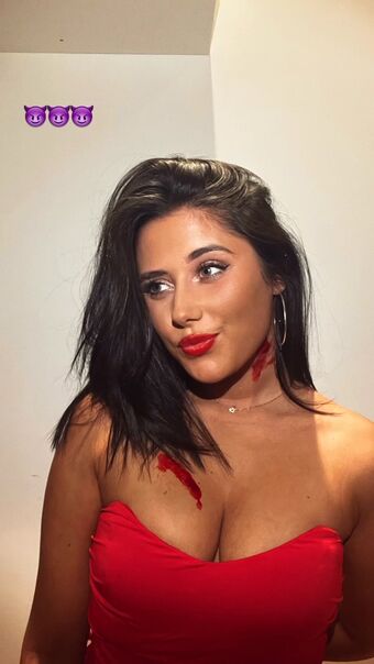 Raphaella Deuringer Голи Изтичания OnlyFans Снимки 30