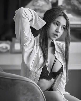 Refeen Голи Изтичания OnlyFans Снимки 59