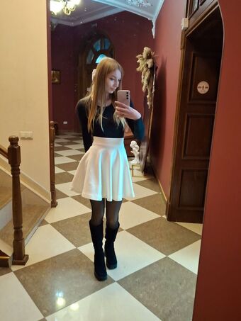 ritka Голи Изтичания OnlyFans Снимки 1